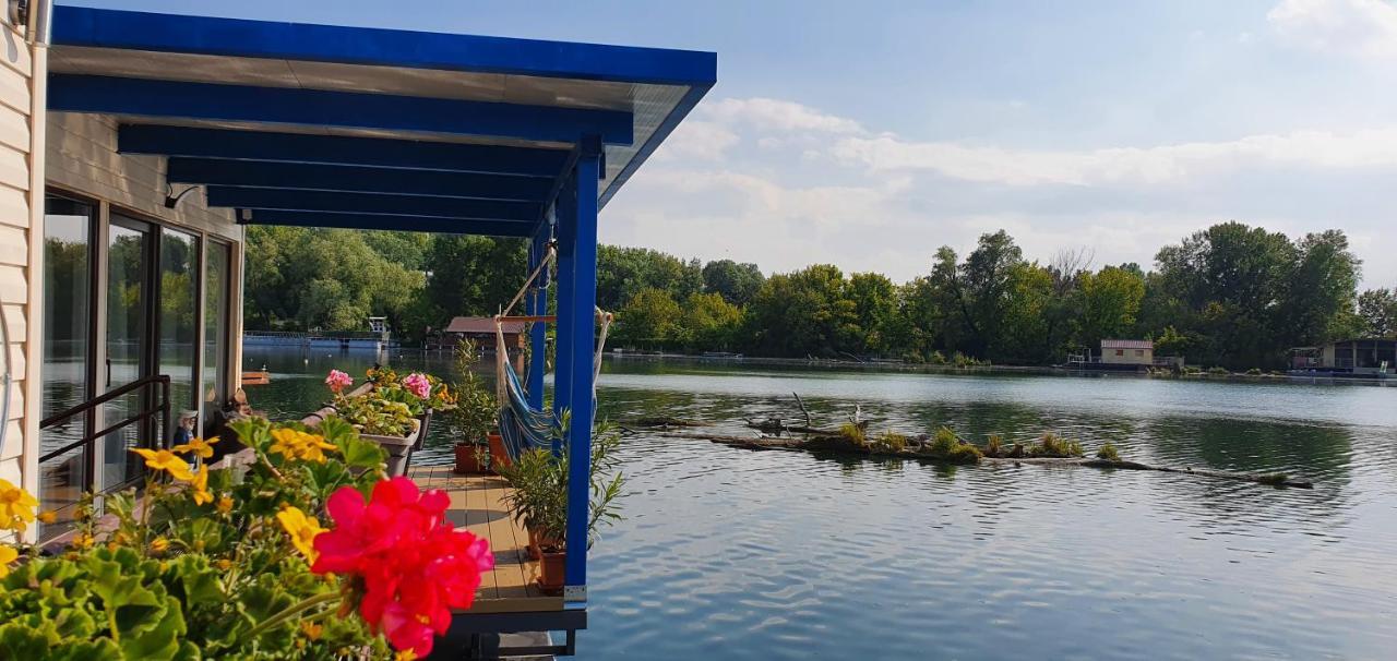 Hausboat "Zivot Na Vode" Bratislava Exterior foto
