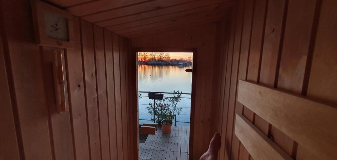 Hausboat "Zivot Na Vode" Bratislava Exterior foto