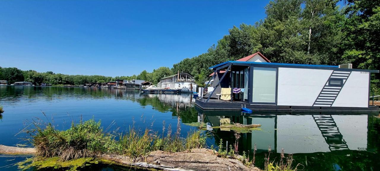 Hausboat "Zivot Na Vode" Bratislava Exterior foto